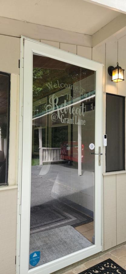 Stay At The Retreat! Gatlinburg-Dollywood Sevierville Exterior photo